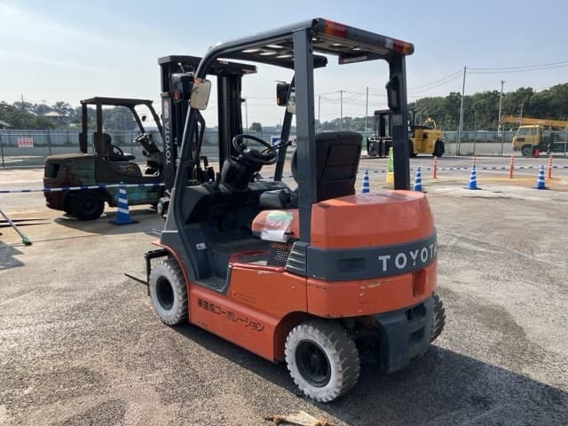 Battery Forklift — Auction (lot 8458-4079)