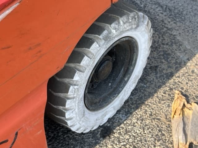 Battery Forklift — Auction (lot 8458-4079)
