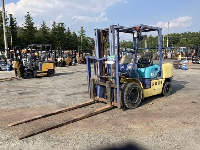 Forklift — Auction (lot 8458-4082)