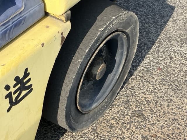 Forklift — Auction (lot 8458-4082)