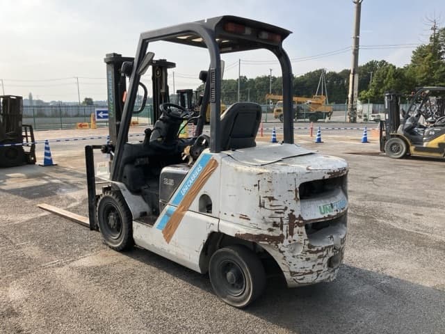 Forklift — Auction (lot 8458-4084)