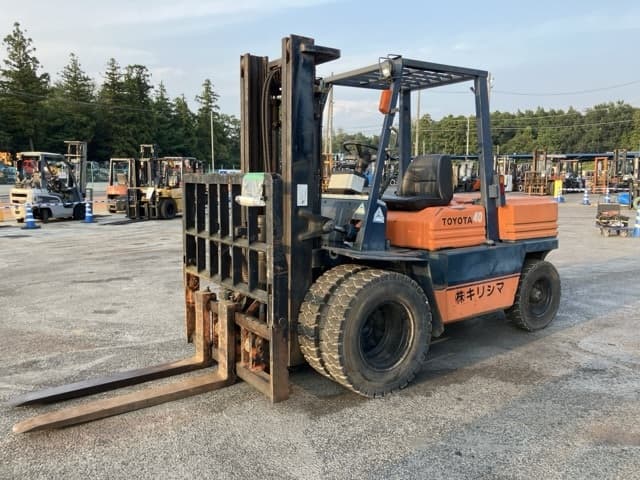 Forklift — Auction (lot 8458-4085)