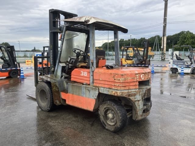 Forklift — Auction (lot 8458-4086)