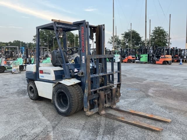 Forklift — Auction (lot 8458-4087)