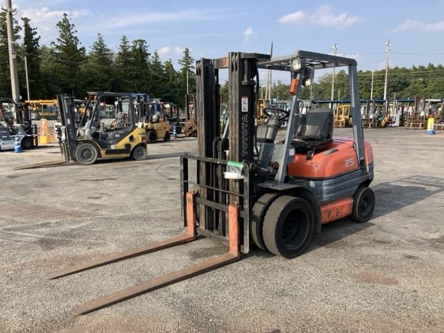 Forklift — Auction (lot 8458-4088)