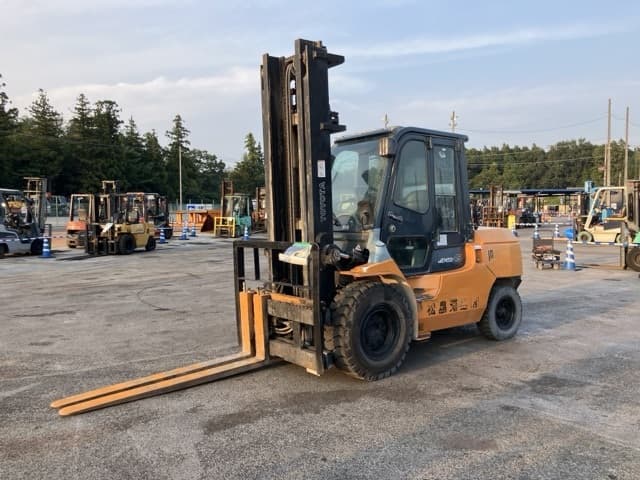 Forklift — Auction (lot 8458-4090)