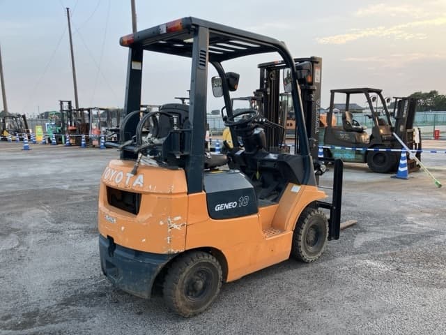 Forklift — Auction (lot 8458-4091)
