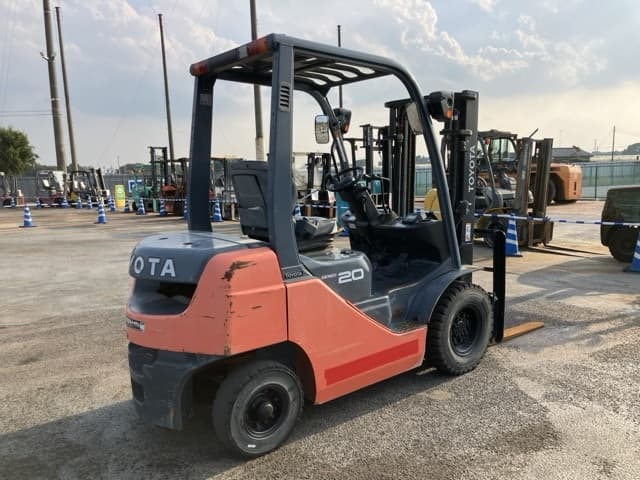 Forklift — Auction (lot 8458-4093)