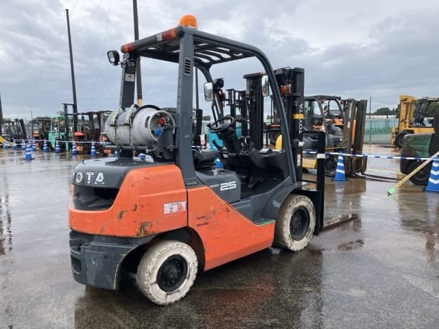 Forklift — Auction (lot 8458-4094)