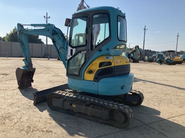 MINI EXCAVATOR — Auction (lot 8458-41)