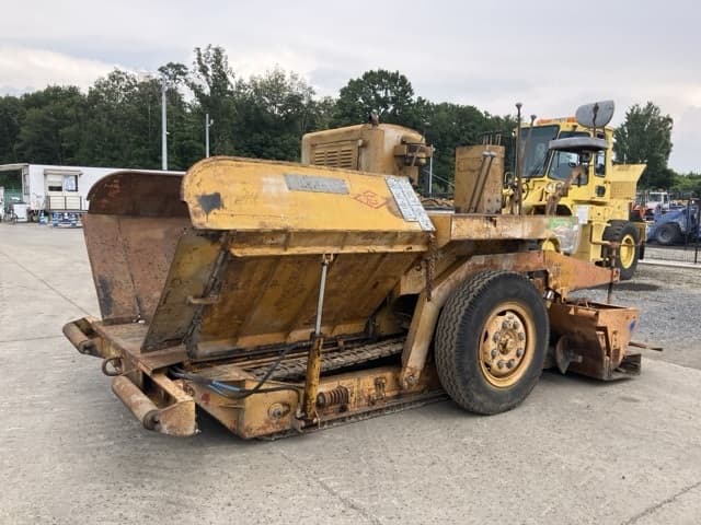 Asphalt finisher — Auction (lot 8458-410)