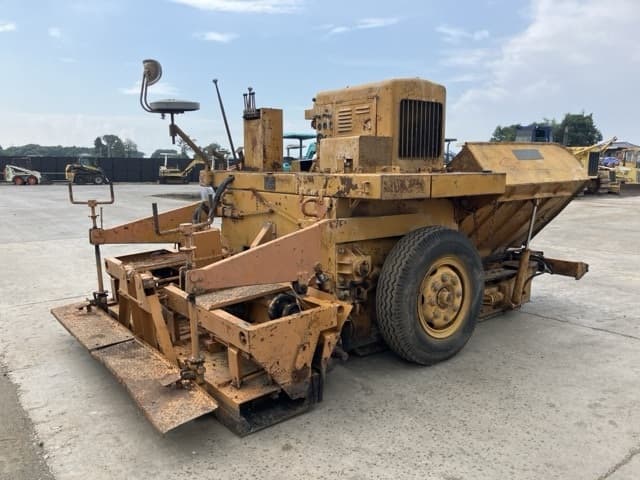 Asphalt finisher — Auction (lot 8458-410)