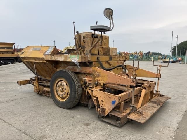 Asphalt finisher — Auction (lot 8458-410)