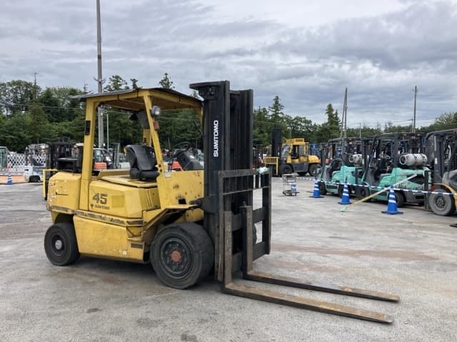 Forklift — Auction (lot 8458-4104)