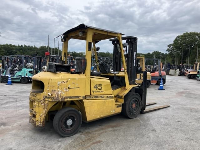 Forklift — Auction (lot 8458-4104)