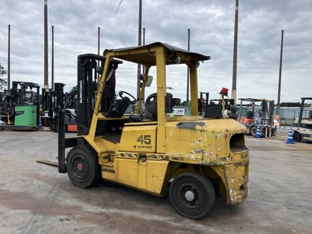 Forklift — Auction (lot 8458-4104)