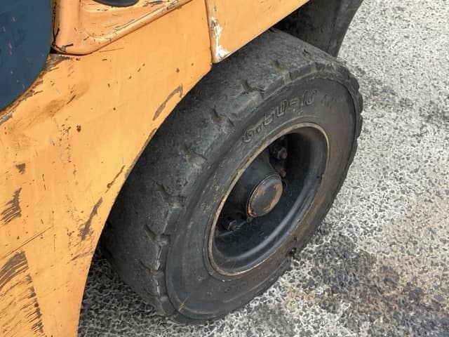 Forklift — Auction (lot 8458-4106)