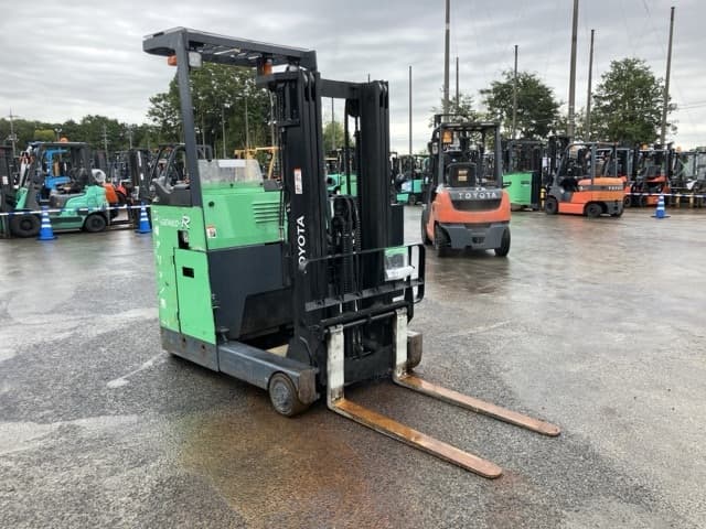 Reach Forklift — Auction (lot 8458-4111)