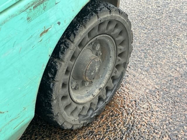 Forklift — Auction (lot 8458-4114)