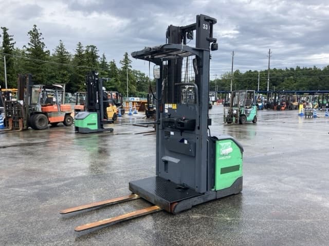 Battery Forklift — Auction (lot 8458-4117)