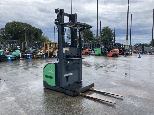 Battery Forklift — Auction (lot 8458-4117)