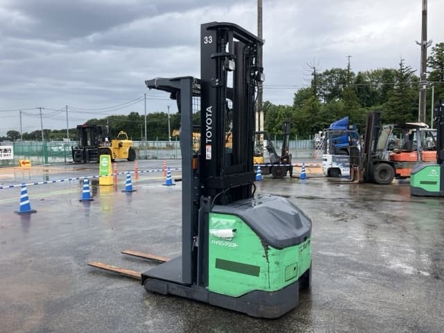 Battery Forklift — Auction (lot 8458-4117)