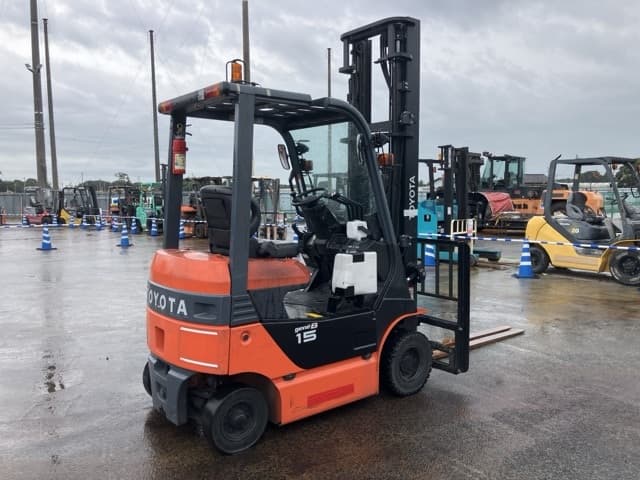 Battery Forklift — Auction (lot 8458-4118)