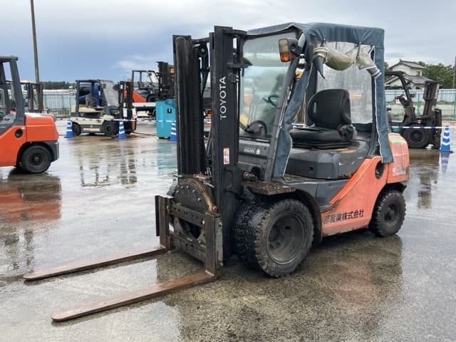 Forklift — Auction (lot 8458-4122)