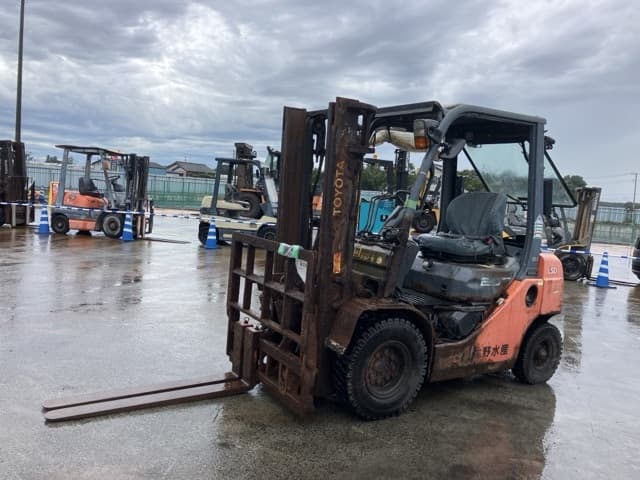 Forklift — Auction (lot 8458-4124)