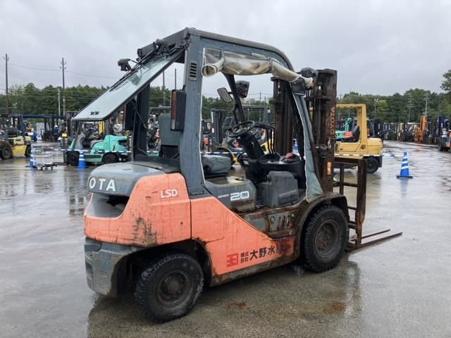Forklift — Auction (lot 8458-4124)