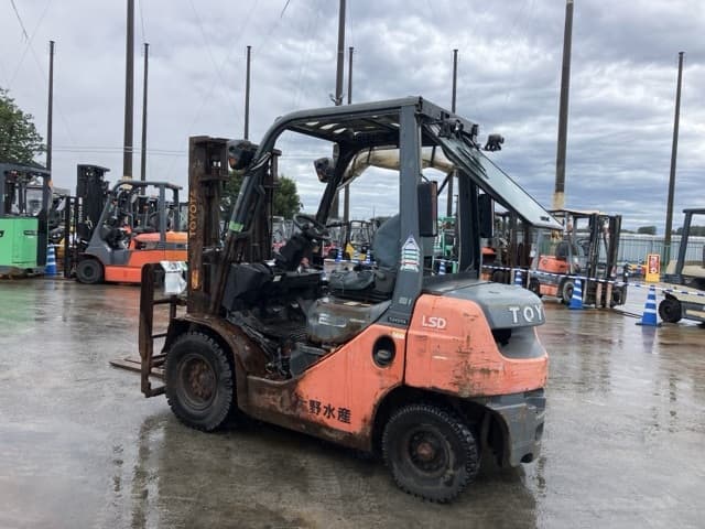 Forklift — Auction (lot 8458-4124)