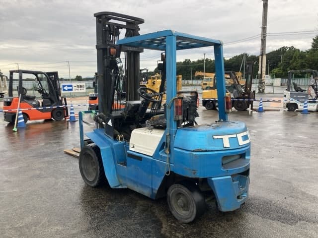 Forklift — Auction (lot 8458-4135)