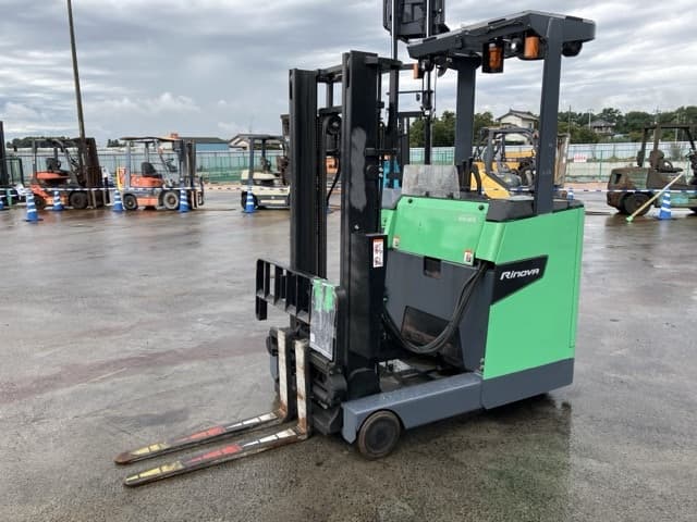 Reach Forklift — Auction (lot 8458-4139)