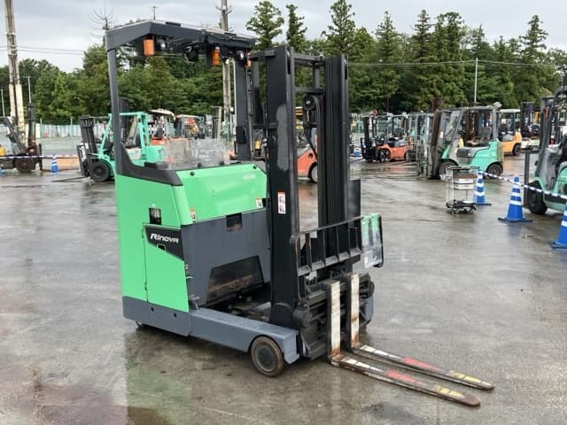 Reach Forklift — Auction (lot 8458-4139)