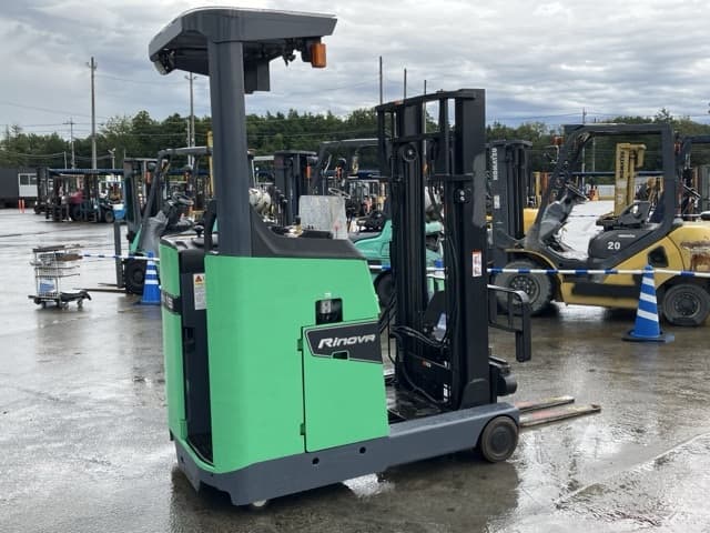 Reach Forklift — Auction (lot 8458-4139)