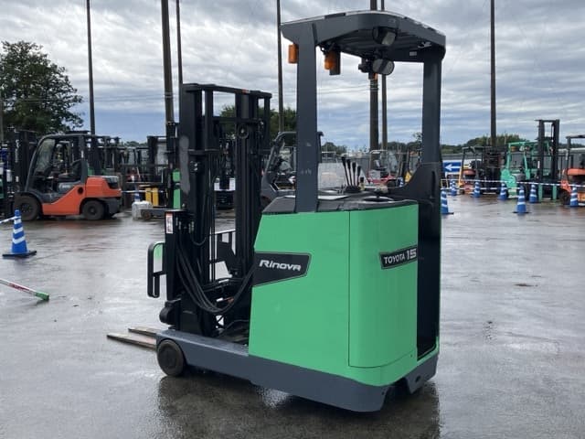 Reach Forklift — Auction (lot 8458-4139)
