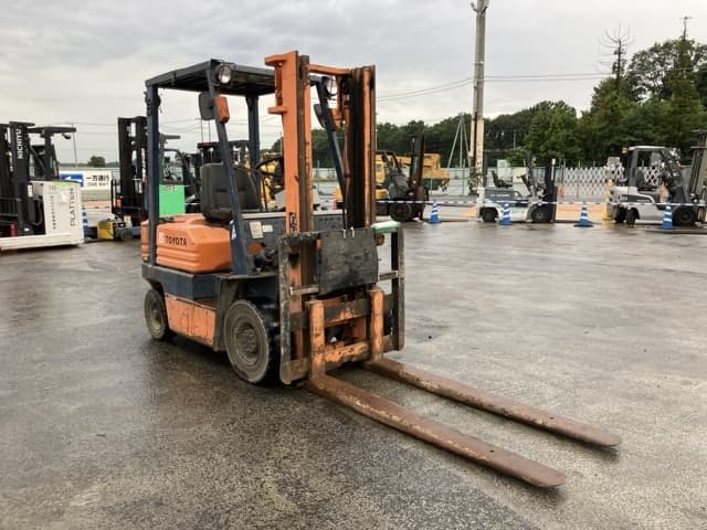 Forklift — Auction (lot 8458-4148)