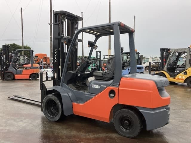 Forklift — Auction (lot 8458-4152)