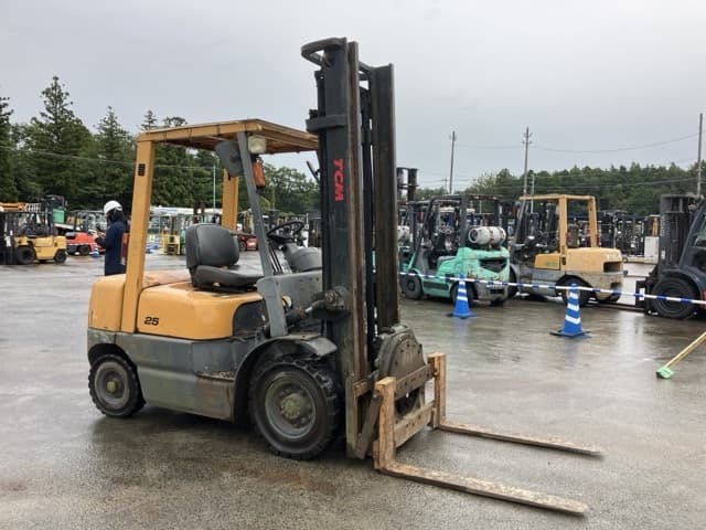 Forklift — Auction (lot 8458-4154)