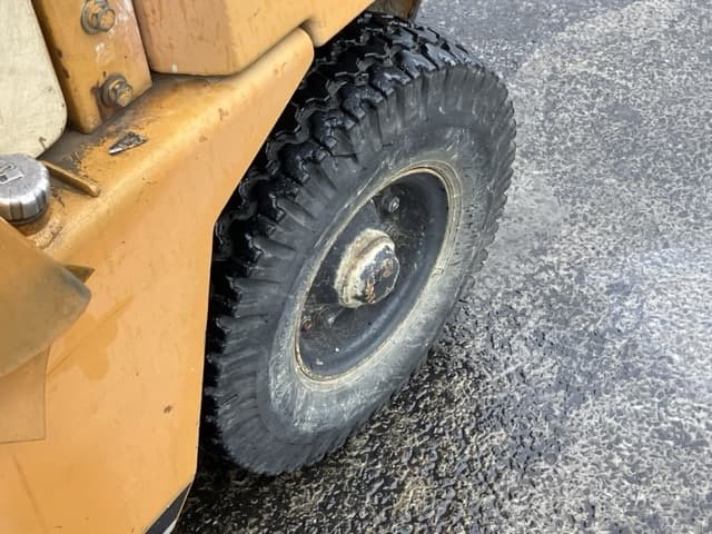 Forklift — Auction (lot 8458-4155)