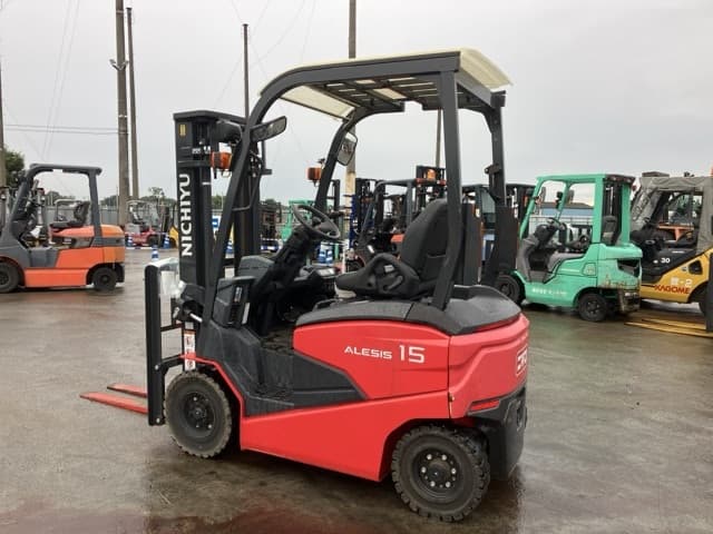 Battery Forklift — Auction (lot 8458-4157)
