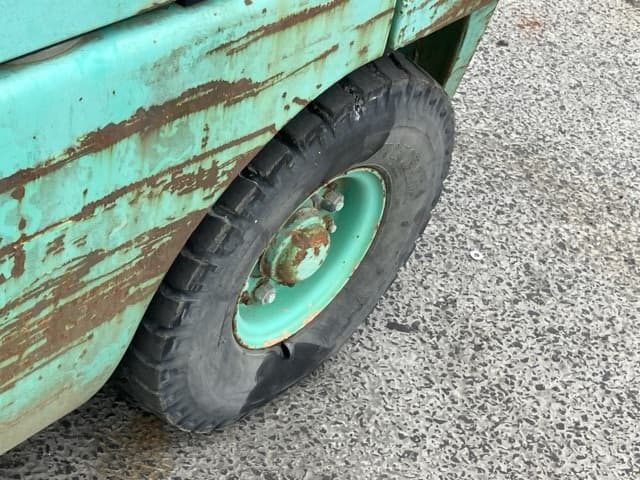 Forklift — Auction (lot 8458-4163)