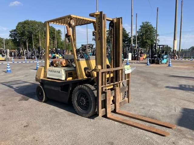 Forklift — Auction (lot 8458-4171)