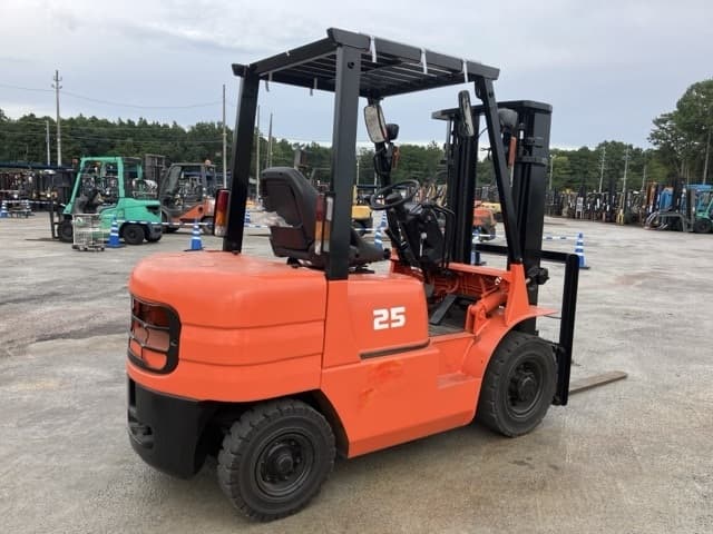Forklift — Auction (lot 8458-4176)