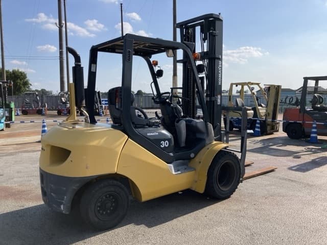 Forklift — Auction (lot 8458-4192)