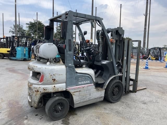 Forklift — Auction (lot 8458-4197)