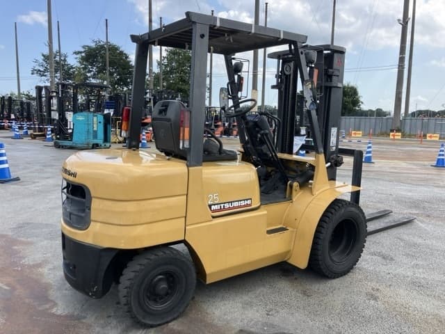 Forklift — Auction (lot 8458-4202)