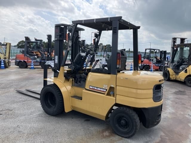 Forklift — Auction (lot 8458-4202)