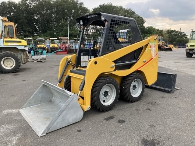 SKID STEER LOADER — Auction (lot 8458-426)