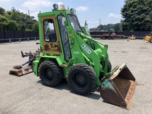 SKID STEER LOADER — Auction (lot 8458-427)